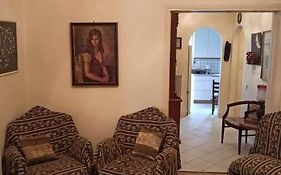 Classical Apartment At Lycabetus Hill