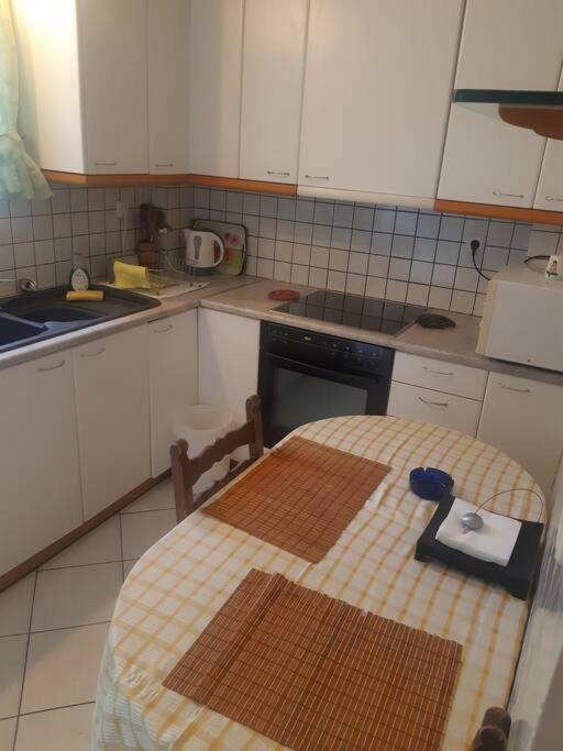 Classical Apartment At Lycabetus Hill Athènes Extérieur photo